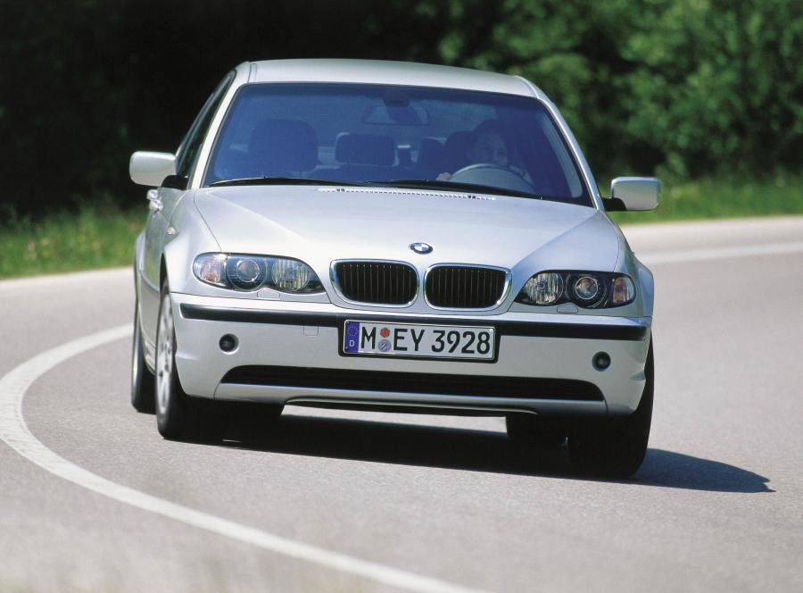  BMW 3-Series 2002 года  (фото 14 из 16)